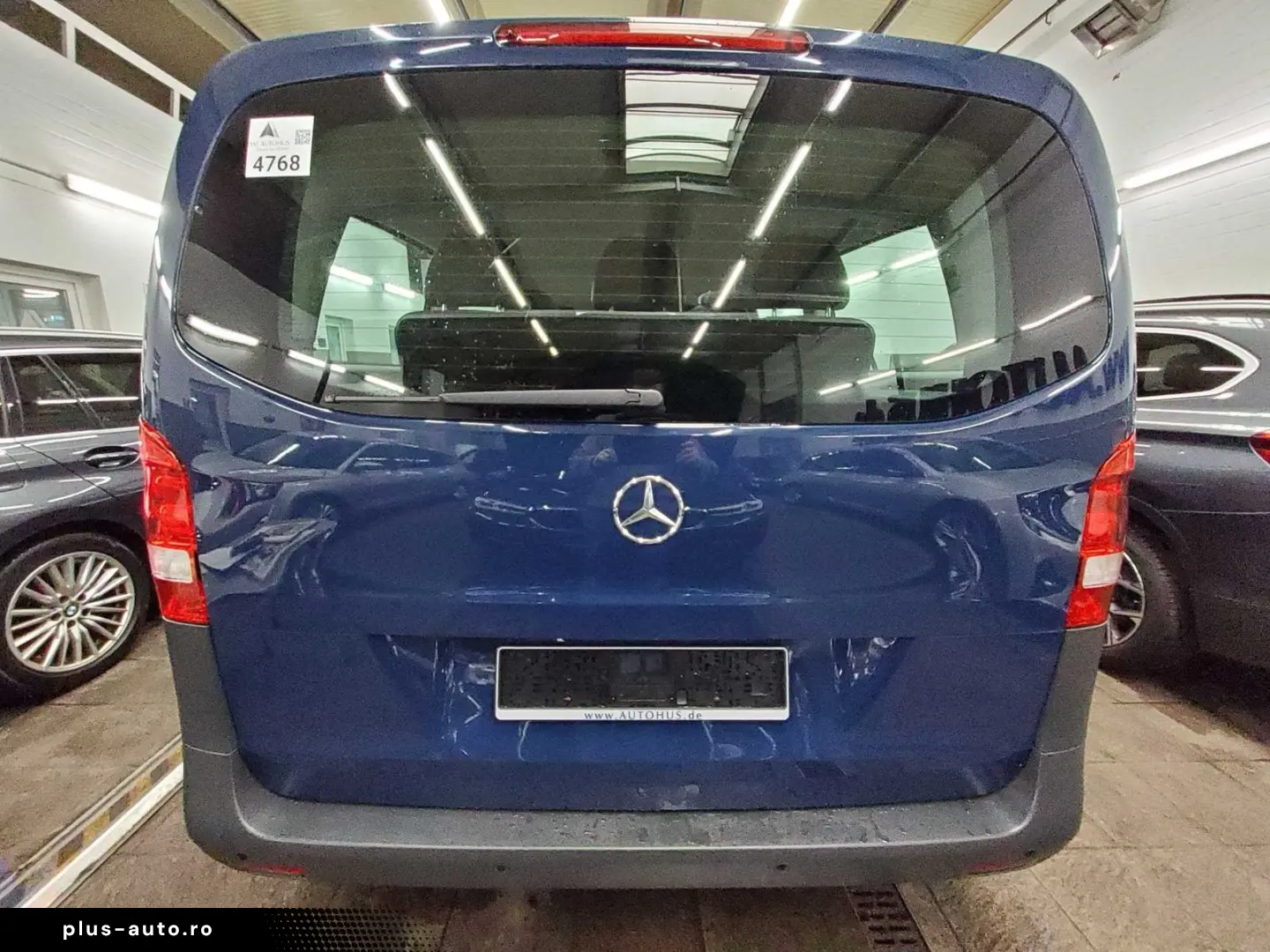 MERCEDES-BENZ Vito Lang CDI 4x4 Tourer Pro 8-Sitze Navi PDC