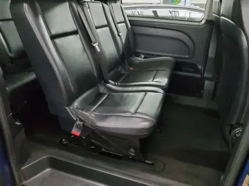 MERCEDES-BENZ Vito Lang CDI 4x4 Tourer Pro 8-Sitze Navi PDC