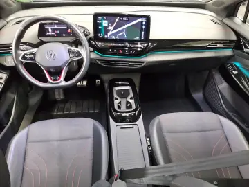 VW ID.5 NAVI LED PANO SHZ PDC