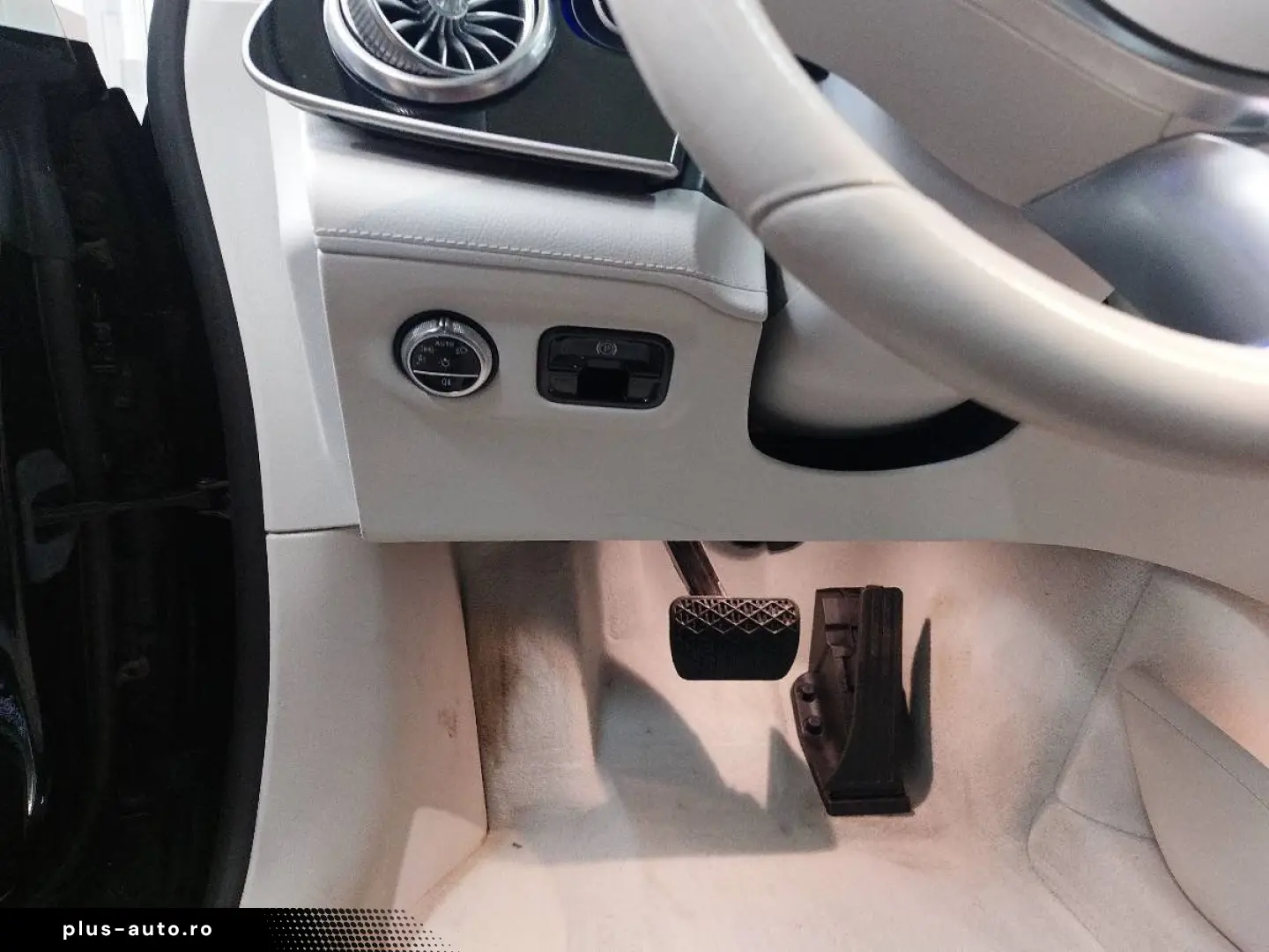 MERCEDES-BENZ EQE 300 Leder Digital-Light HuD Pano