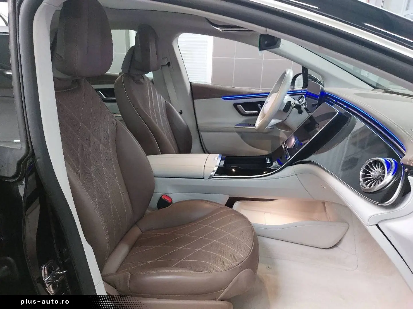 MERCEDES-BENZ EQE 300 Leder Digital-Light HuD Pano