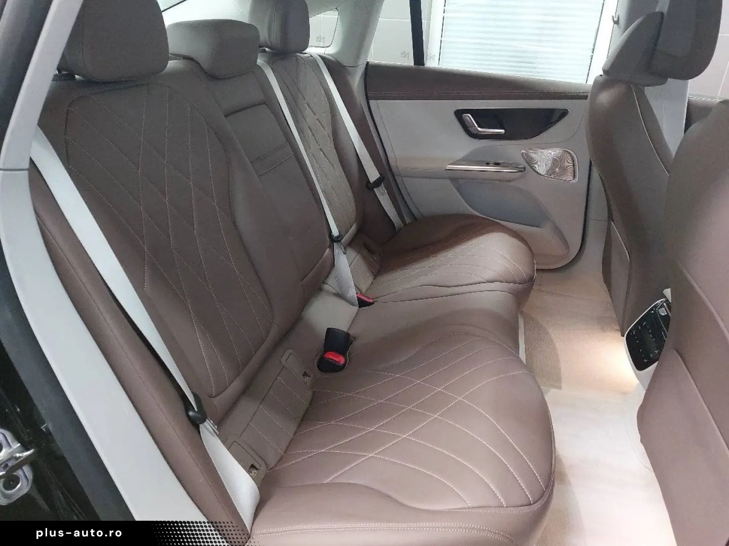 MERCEDES-BENZ EQE 300 Leder Digital-Light HuD Pano