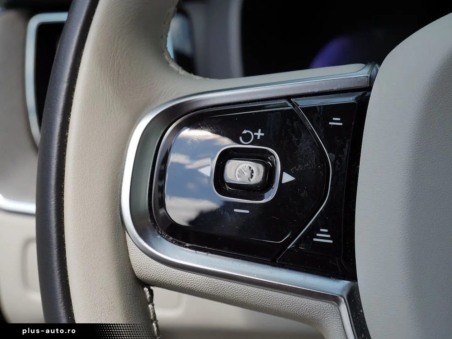 VOLVO XC60 B4 AWD Ultimate Bright