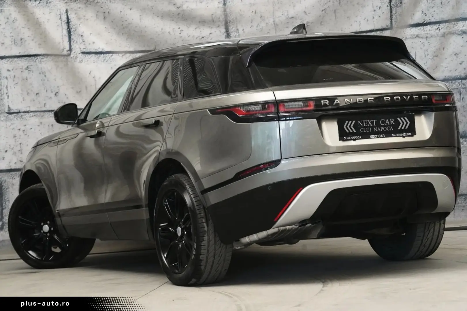 Land-Rover Range-Rover-Velar
