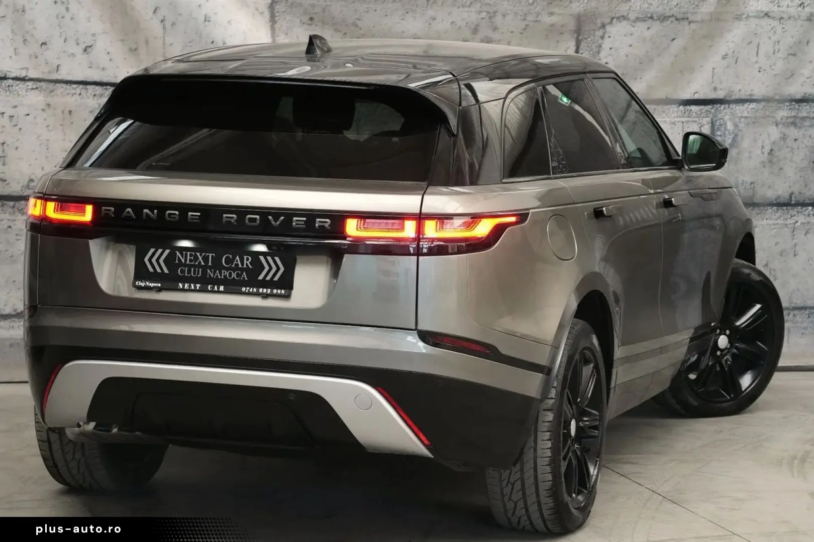 Land-Rover Range-Rover-Velar
