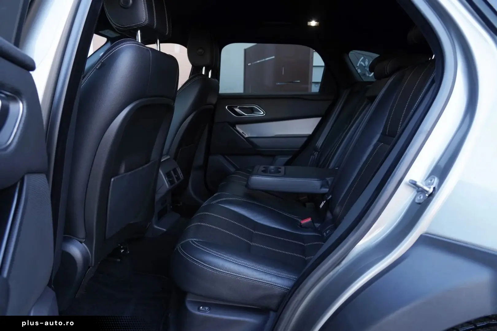 Land-Rover Range-Rover-Velar