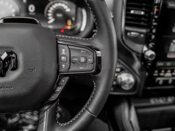 Dodge RAM 2026 5.7L V8 HEMI! RAM 1500 Limite