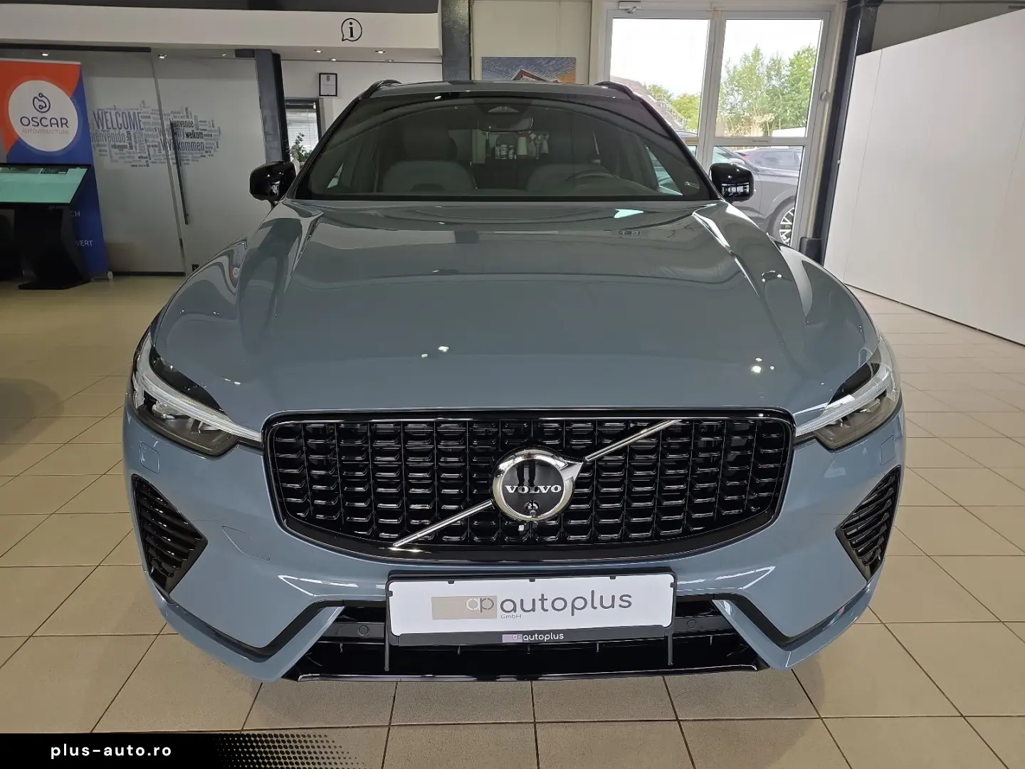 VOLVO XC60 B4 (D) Plus Dark AWD