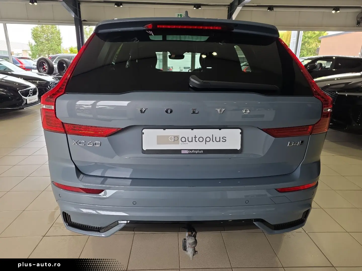 VOLVO XC60 B4 (D) Plus Dark AWD