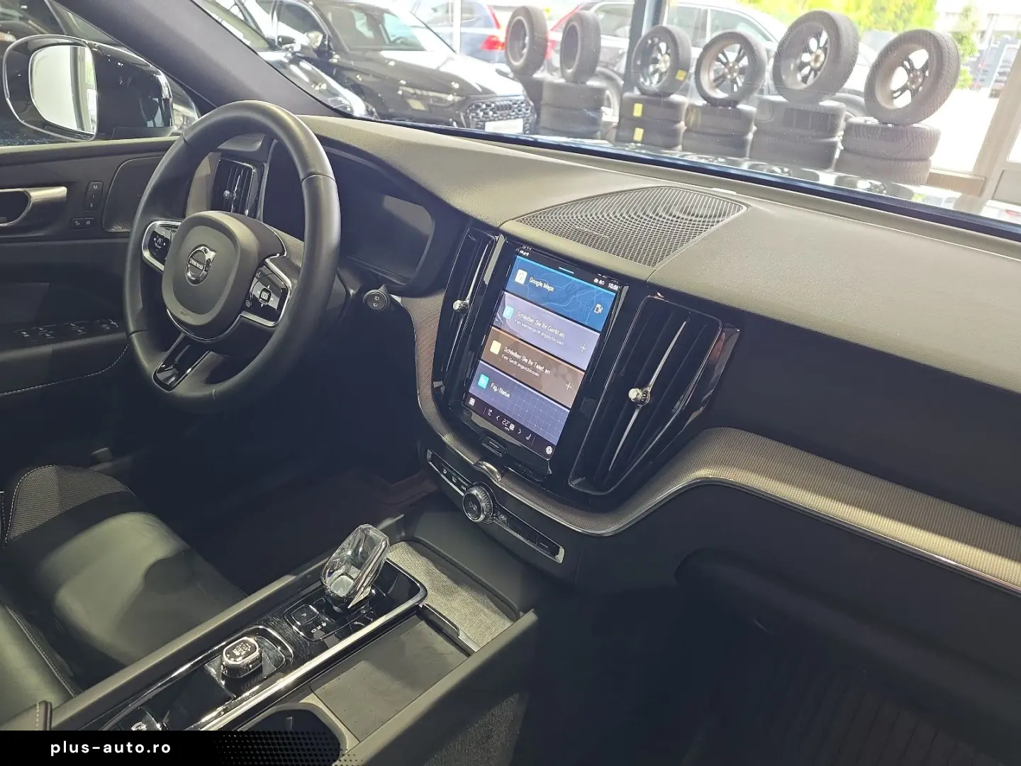 VOLVO XC60 B4 (D) Plus Dark AWD
