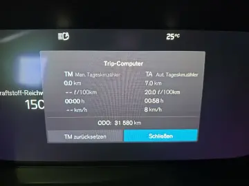 VOLVO XC60 B4 (D) Plus Dark AWD