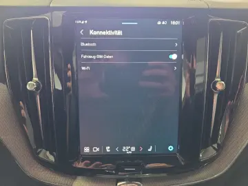 VOLVO XC60 B4 (D) Plus Dark AWD