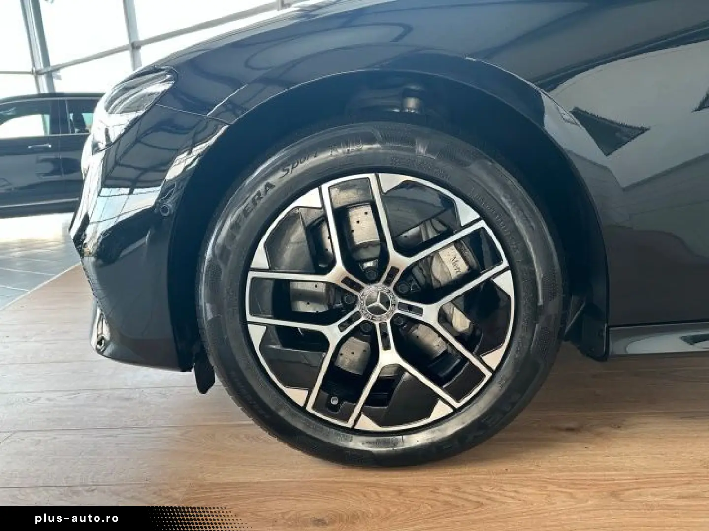 MERCEDES-BENZ E 220 d AVANTGARDE