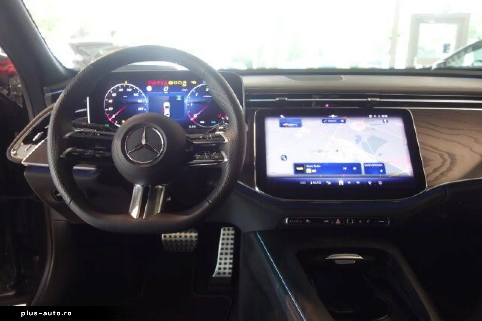 MERCEDES-BENZ E 220 d AMG LINE NIGHT