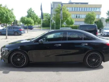 MERCEDES-BENZ A 220 d AMG PREM PLUS