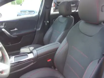 MERCEDES-BENZ A 220 d AMG PREM PLUS