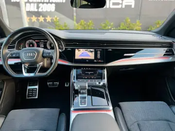 Audi Q8 50 TDI S line quattro Panoramic
