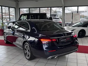 MERCEDES-BENZ E 220 d 4Matic Navi LED CarPlay  Avantgarde