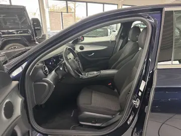MERCEDES-BENZ E 220 d 4Matic Navi LED CarPlay  Avantgarde