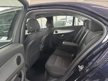 MERCEDES-BENZ E 220 d 4Matic Navi LED CarPlay  Avantgarde
