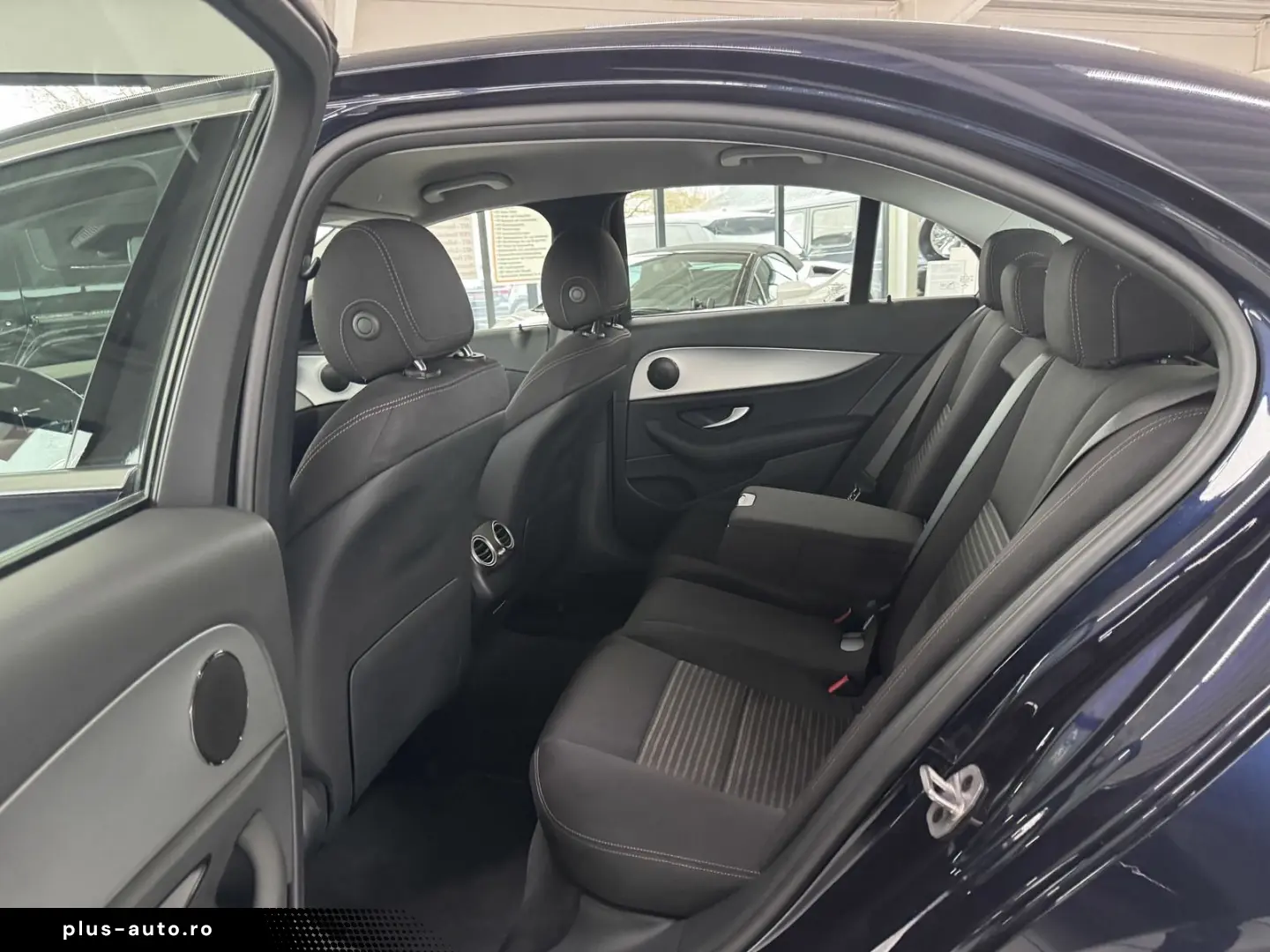 MERCEDES-BENZ E 220 d 4Matic Navi LED CarPlay  Avantgarde