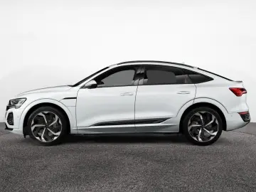AUDI Q8 Sportback e-tron 50 S line MATRIX-LED PANO