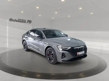 AUDI Q8 Sportback e-tron 50 quattro S-Line AHK Matrix