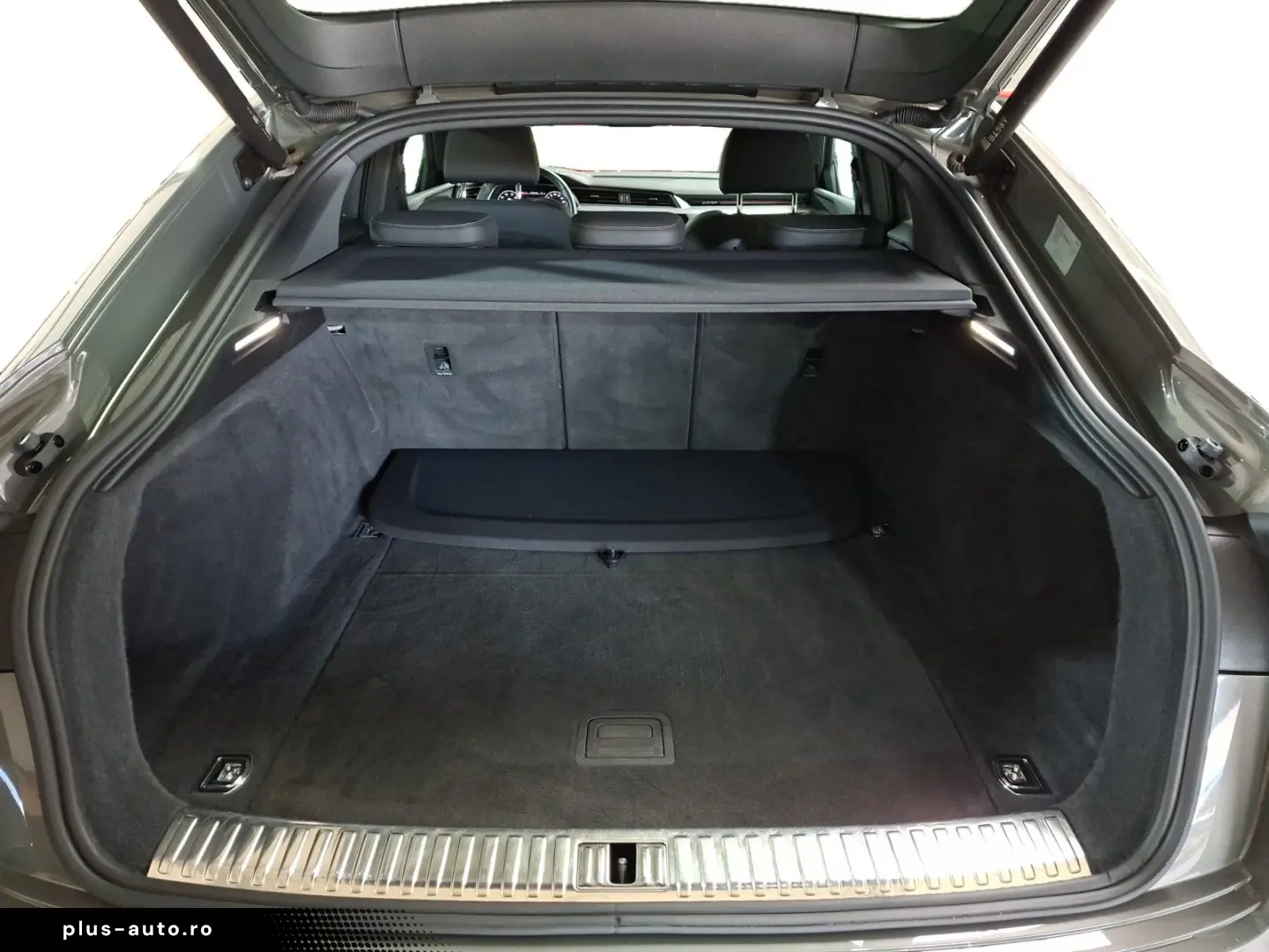 AUDI Q8 Sportback e-tron 50 quattro S-Line AHK Matrix