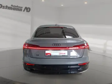 AUDI Q8 Sportback e-tron 50 quattro S-Line AHK Matrix