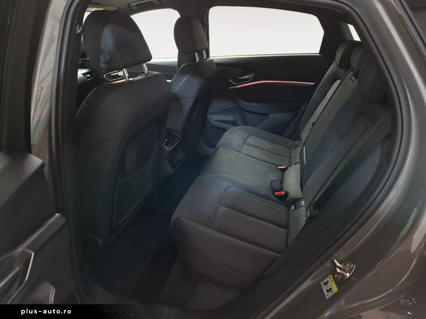 AUDI Q8 Sportback e-tron 50 quattro S-Line AHK Matrix