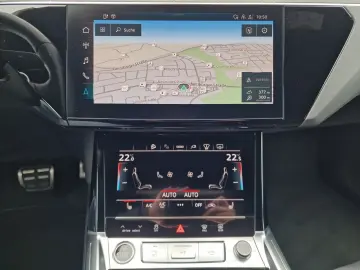 AUDI Q8 e-tron Sportback 55 qu edition S line HuD 21