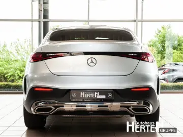 MERCEDES-BENZ GLC 200 Edition AMG 4.Matic PANO 360  …