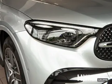 MERCEDES-BENZ GLC 200 Edition AMG 4.Matic PANO 360  …