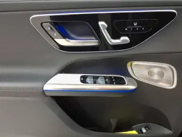 MERCEDES-BENZ GLC Coupe 200-AMG Adv.Premium Assi  Pano