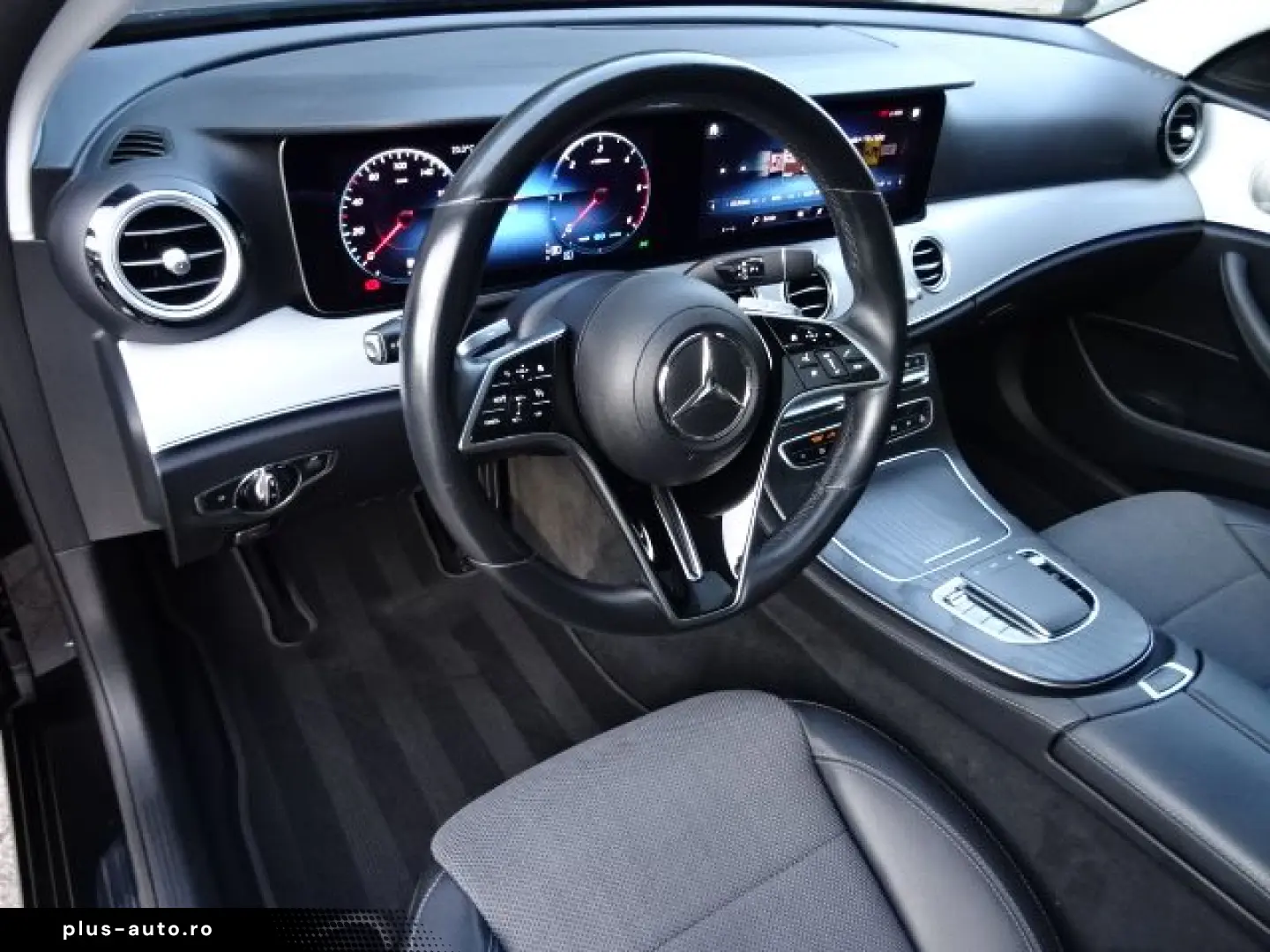 MERCEDES-BENZ E 220 d  Avantgarde LED Pano Burm 360 Memory
