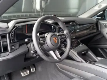 Porsche Cayenne Electric MY2026