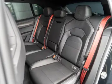 Porsche Cayenne Electric MY2026