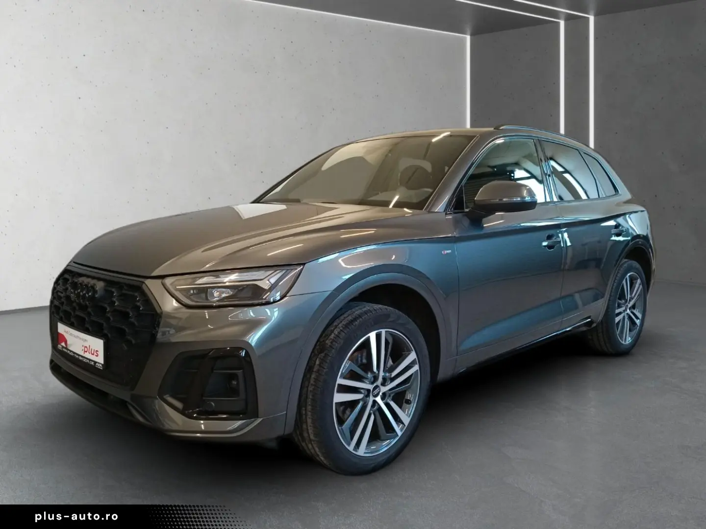 AUDI Q5 40 TDI S-Line quattro S-tr. Pano AHK Navi RFK