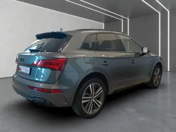 AUDI Q5 40 TDI S-Line quattro S-tr. Pano AHK Navi RFK