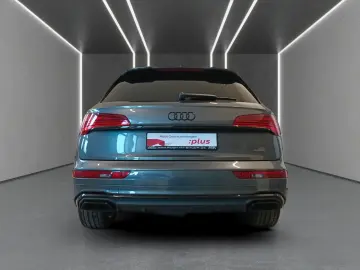 AUDI Q5 40 TDI S-Line quattro S-tr. Pano AHK Navi RFK