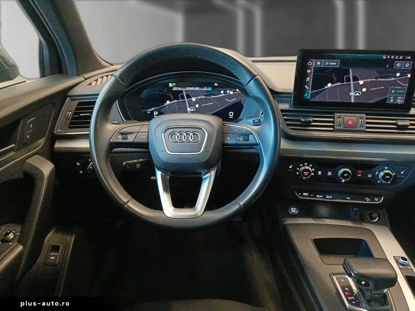 AUDI Q5 40 TDI S-Line quattro S-tr. Pano AHK Navi RFK