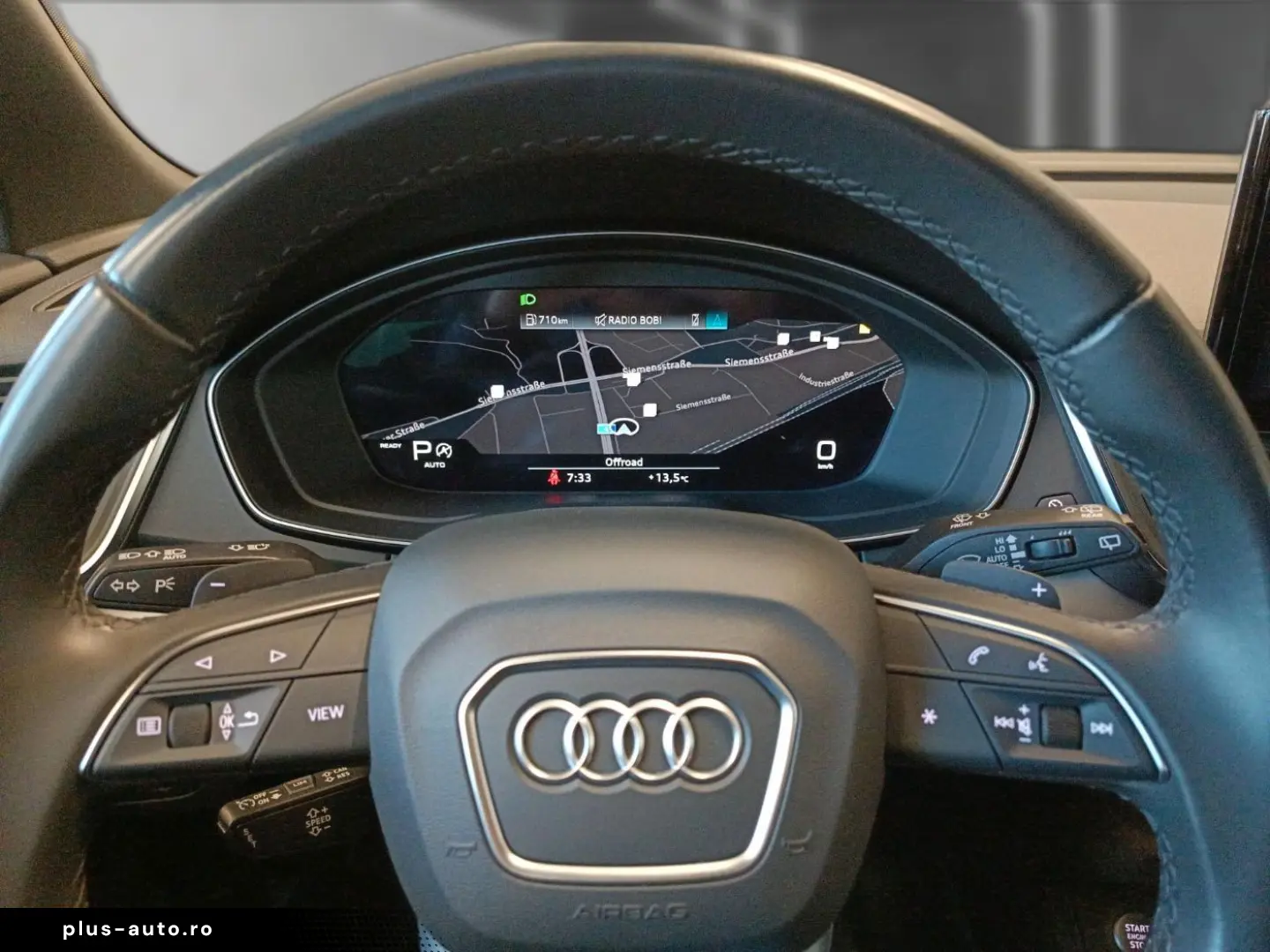 AUDI Q5 40 TDI S-Line quattro S-tr. Pano AHK Navi RFK