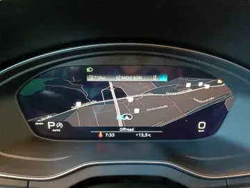 AUDI Q5 40 TDI S-Line quattro S-tr. Pano AHK Navi RFK