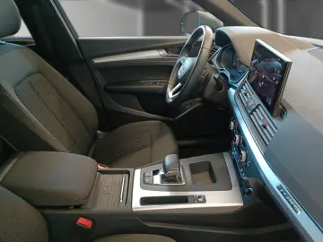 AUDI Q5 40 TDI S-Line quattro S-tr. Pano AHK Navi RFK