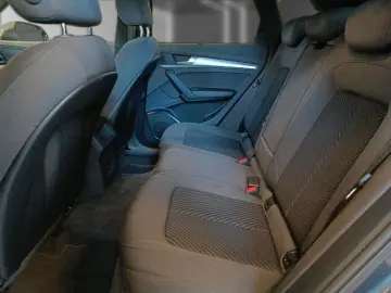 AUDI Q5 40 TDI S-Line quattro S-tr. Pano AHK Navi RFK