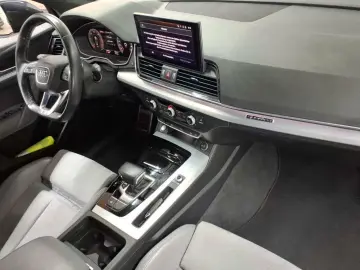 AUDI Q5 40 TDI Sportback quattro S tronic
