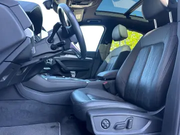 AUDI Q5 2.0 TDI quattro AHK Navi Pano Rückfahrkamera