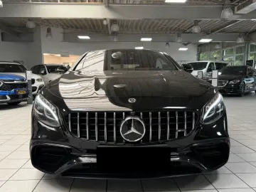 Mercedes-Benz S63 AMG Coupé 4MATIC