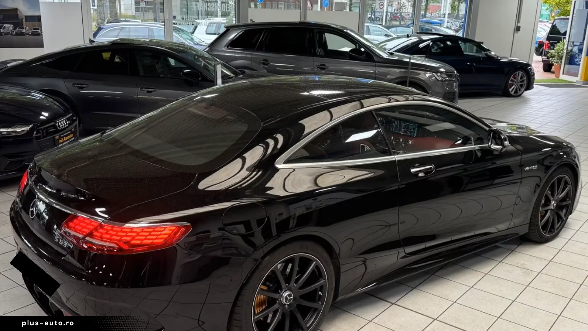 Mercedes-Benz S63 AMG Coupé 4MATIC