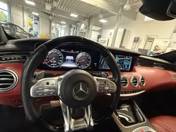 Mercedes-Benz S63 AMG Coupé 4MATIC